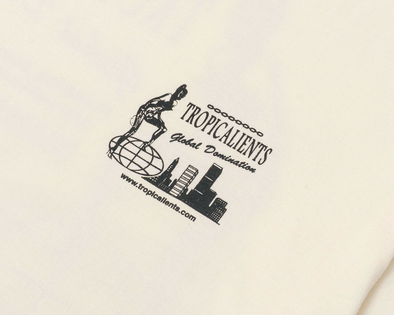 Camiseta Tropicalients Global Domination Off White